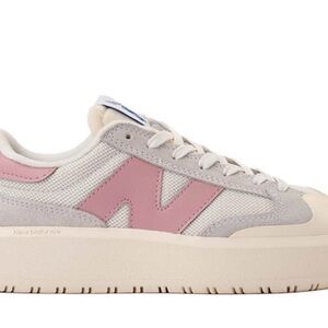 New Balance Women's Blush and Cream Sneakers